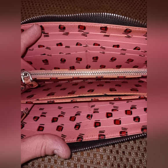 Prada Saffiano Leather Multicolor Inside Zippy Wallet - Picture 5 of 6
